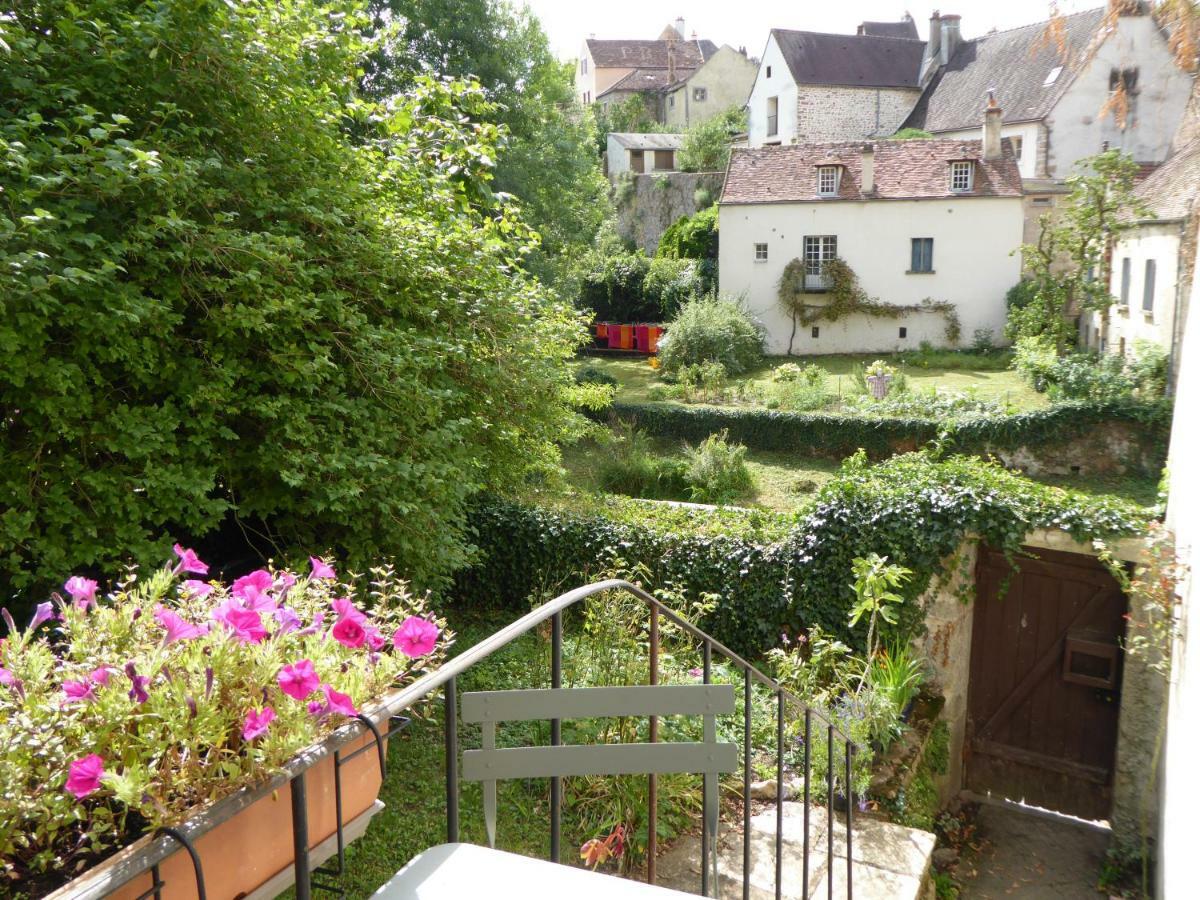 Etape Du Pont Pinard Villa Semur-en-Auxois Exterior photo